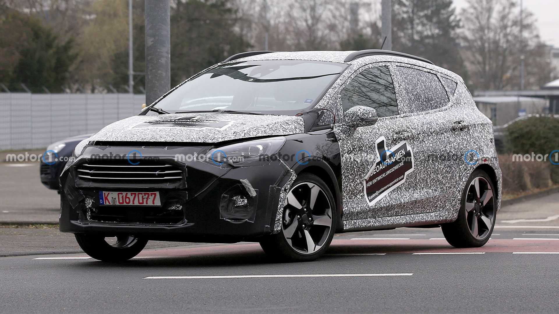 خودروی جدید Fiesta Facelift Spied شرکت فورد با استتار کامل در خیابان دیده شد