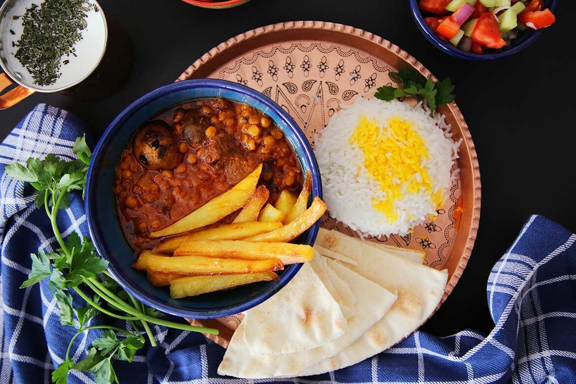 ۳۰ راز خوشمزه شدن خورش قیمه جا افتاده مجلسی