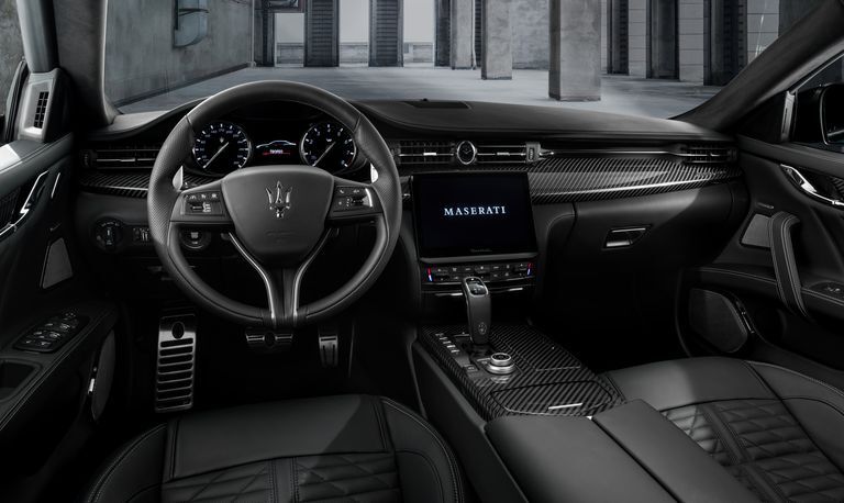 مازراتی 2021 Quattroporte Trofeo خودرویی جدید و عجیب