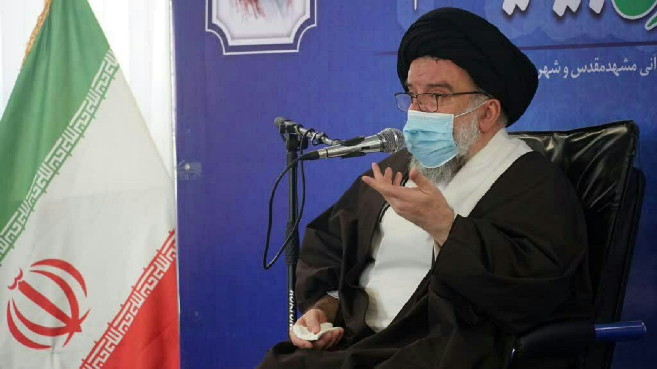 کار‌های قرآنی باید یک متولی داشته باشد