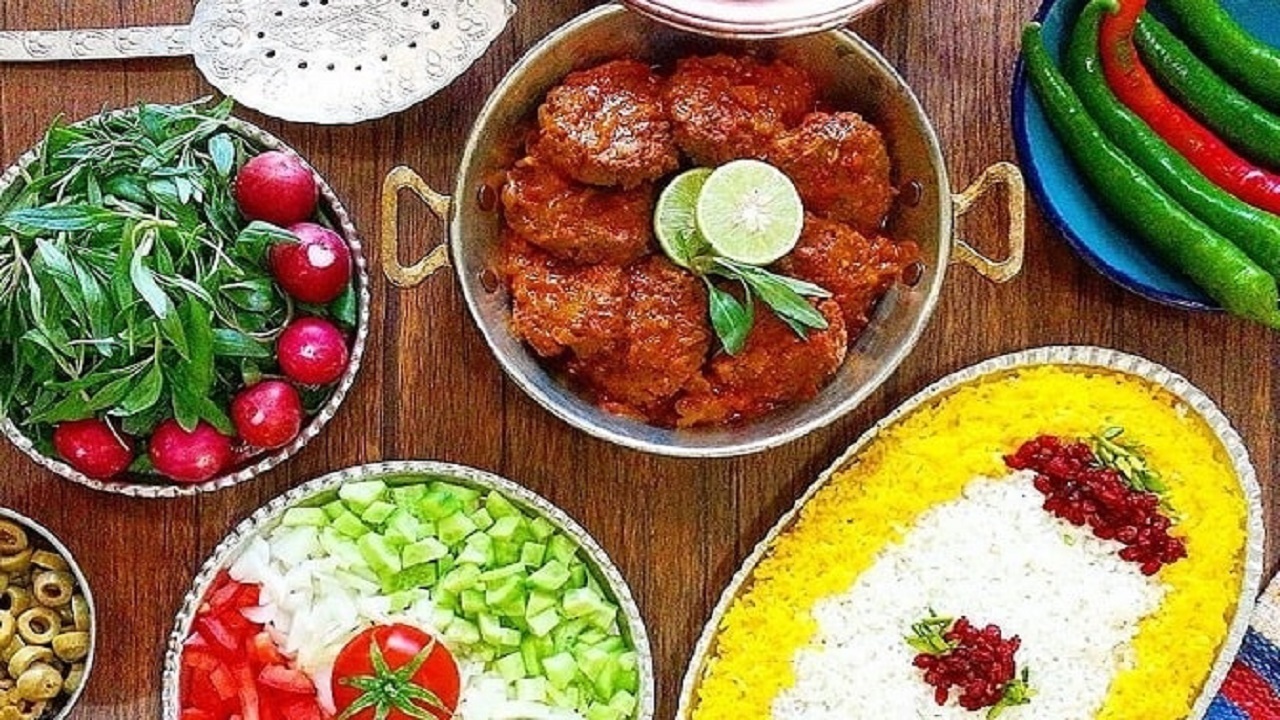 آموزش آشپزی؛ از خورشت فسنجان و سیب زمینی به روش لیونز تا فاج فندق یک شیرینی خوشمزه + تصاویر