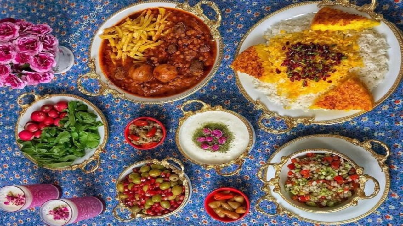 آموزش آشپزی؛ از خورشت فسنجان و سیب زمینی به روش لیونز تا فاج فندق یک شیرینی خوشمزه + تصاویر
