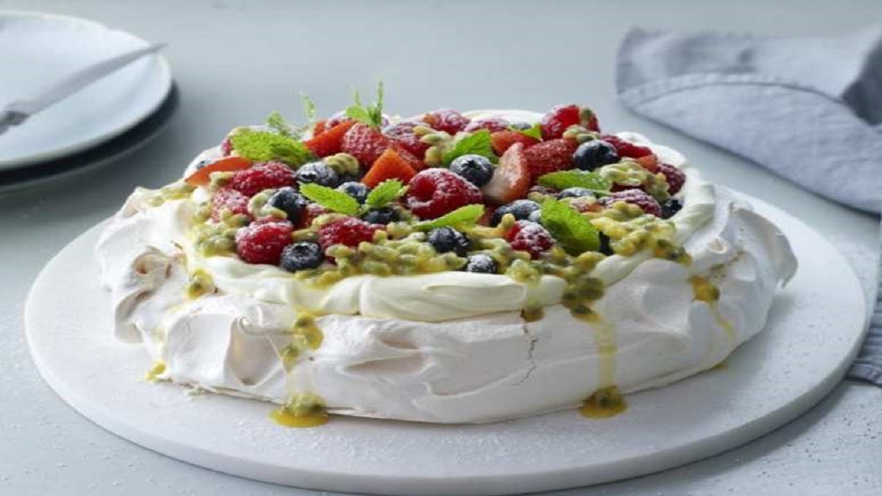 آموزش آشپزی؛ از خورشت فسنجان و سیب زمینی به روش لیونز تا فاج فندق یک شیرینی خوشمزه + تصاویر