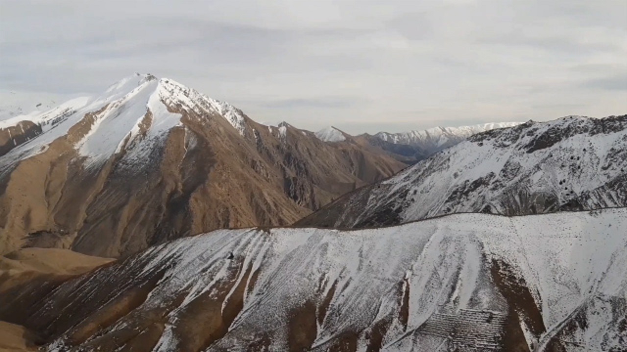 طبیعت زمستانی و چشم نواز نوجان در جاده چالوس + فیلم