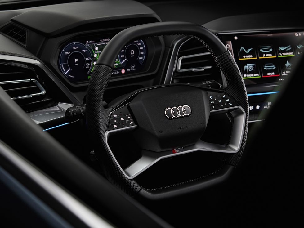 آئودی2022 Q4 e-tron EV مجهز به HUD شد آئودی2022 Q4 e-tron EV مجهز به HUD شد