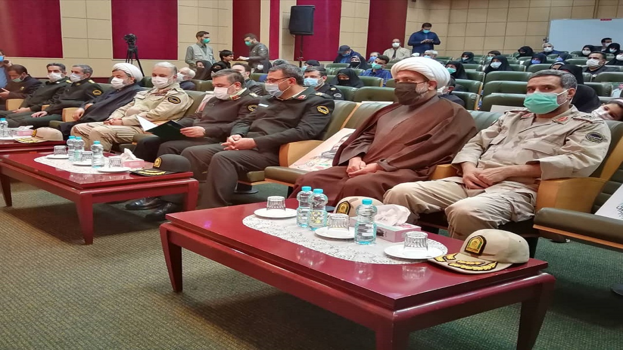 پاداش خانواده شهدا با اجر شهدا برابر است