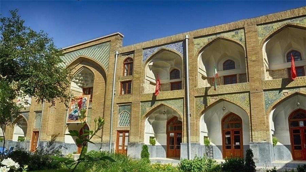 مدرسه عباسقلی خان؛ شاهکار معماری دوران صفوی