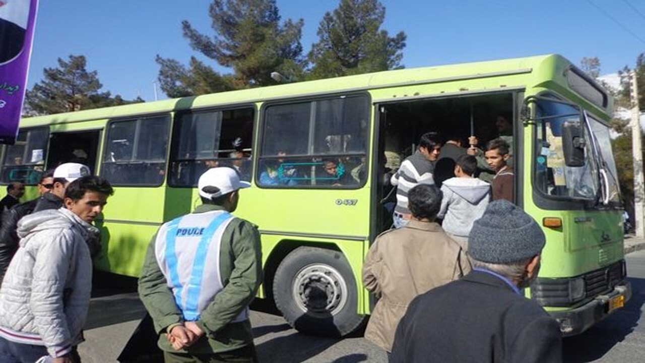 رانندگان شرکت واحد در لحظه تحویل سال هم مشغول به کار هستند