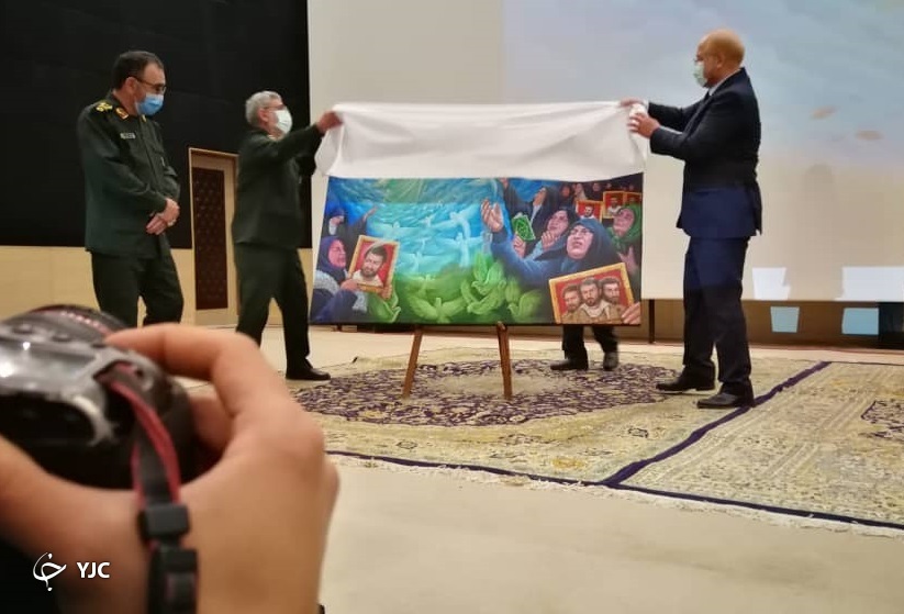 رونمایی از تابلوهای دفاع ادامه دارد در مشهد