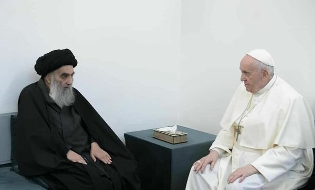 مرکز گفتگوی ادیان درباره دیدار آیت‌الله سیستانی و پاپ بیانیه داد