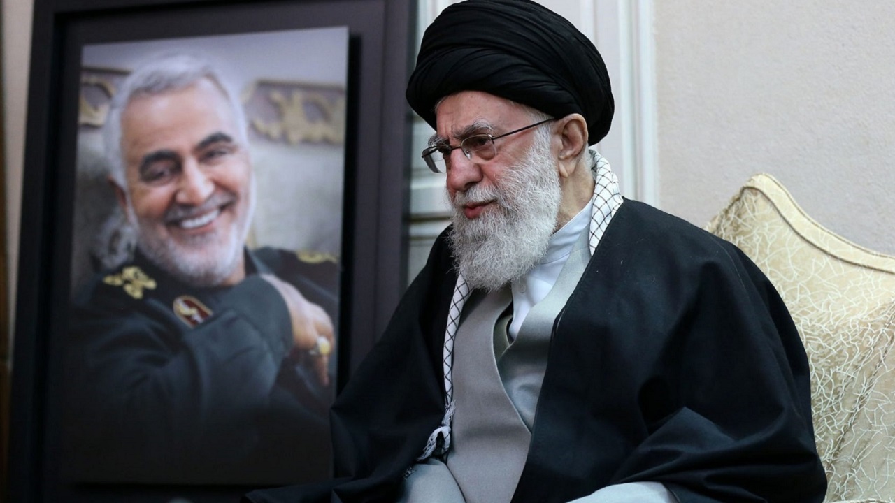 تفاوت شهید سلیمانی با سایر شهدا از منظر رهبر انقلاب