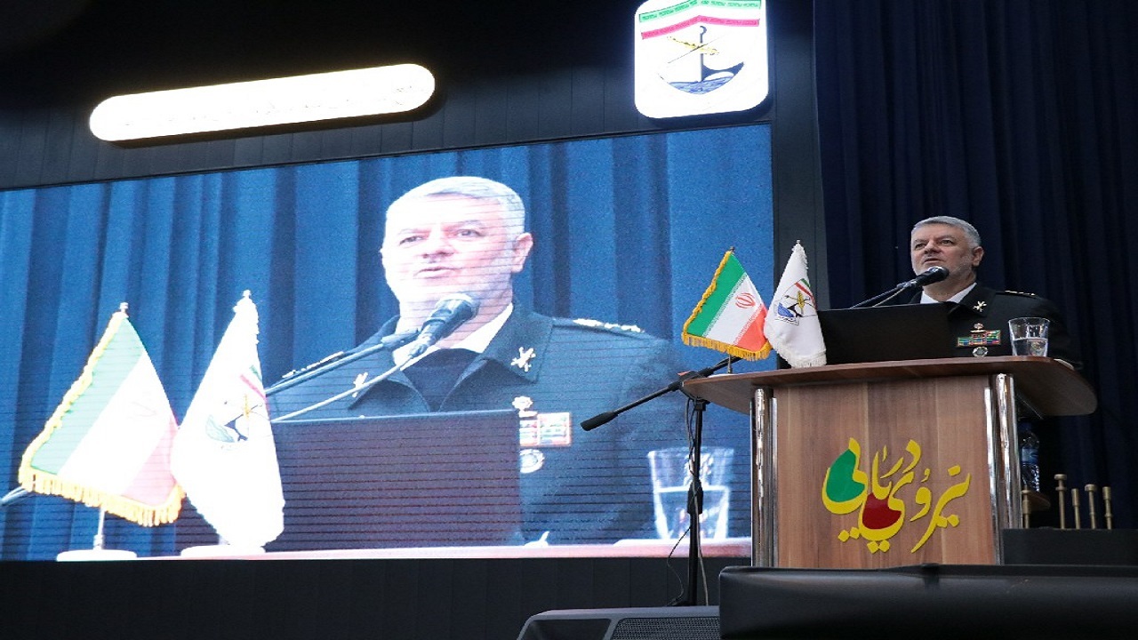 نیروی دریایی ارتش مجهز به کلکسیون موشک های هوشمند