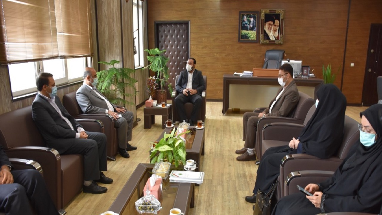 دست درازی به بیت المال قابل گذشت نیست