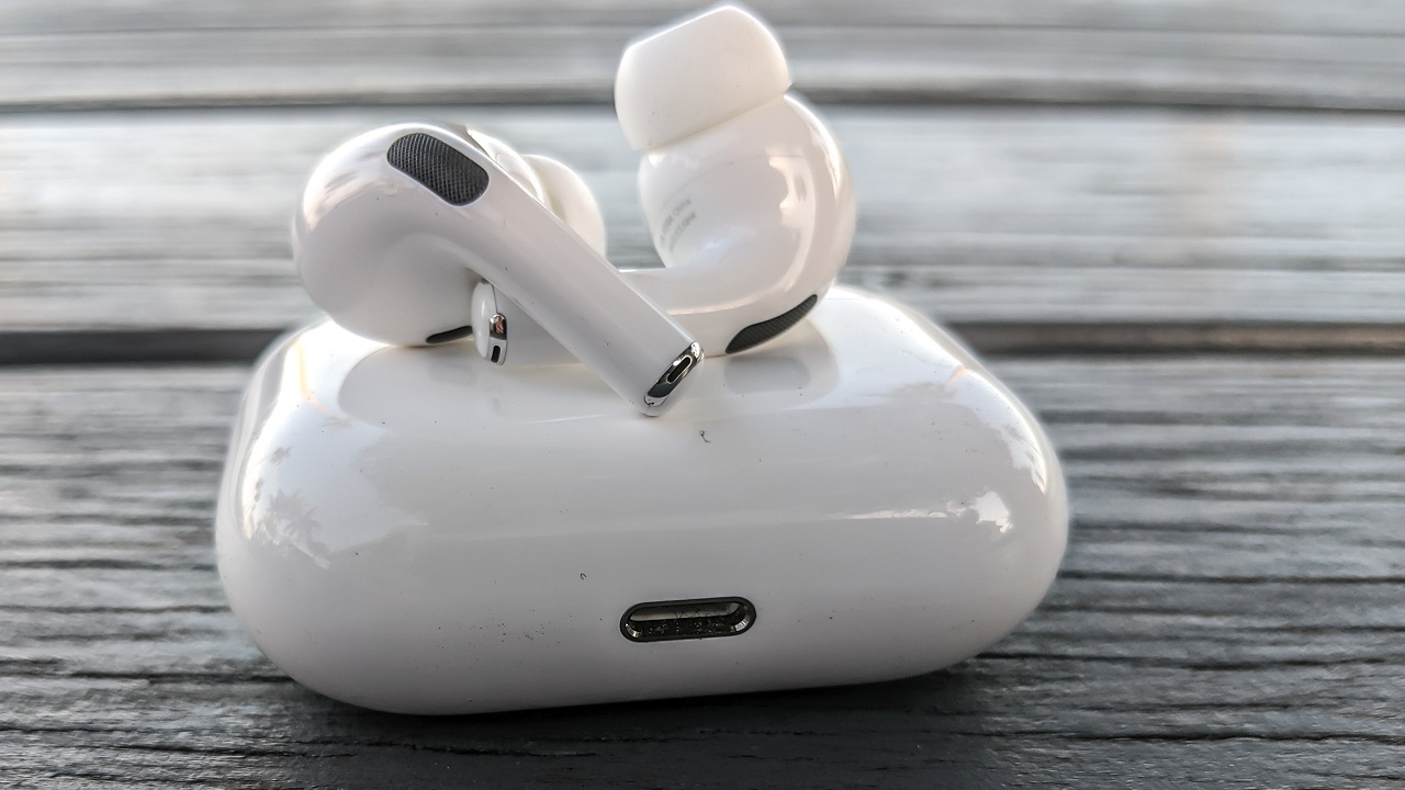 اطلاعات AirPods ۳ بازهم لو رفت/ عرضه ایرپاد ۳ با طراحی جدید