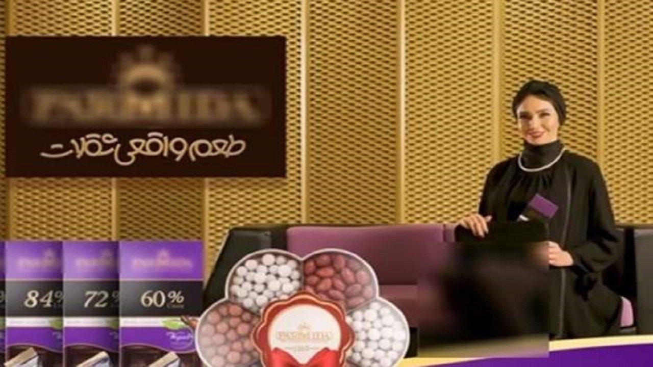 بمباران تبلیغات تجاری با تصاویر زنان / شکسته شدن حریم‌ها در بستر‌های تبلیغاتی + تصاویر