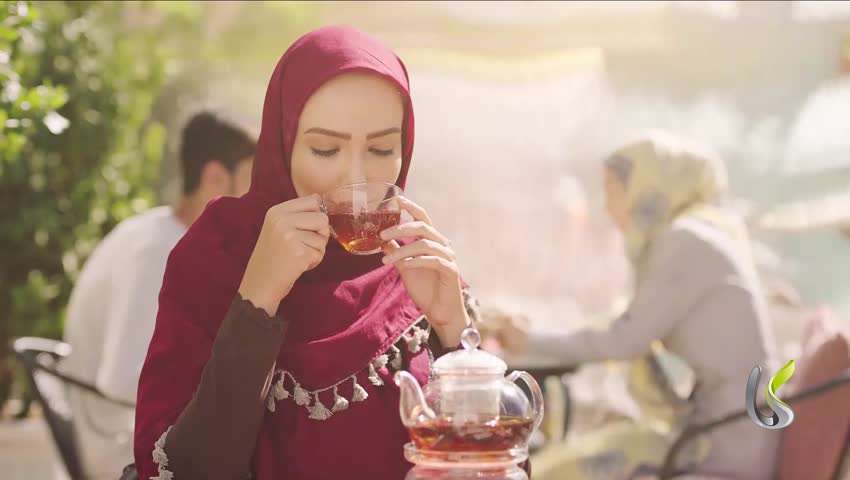 بمباران تبلیغات تجاری با تصاویر زنان / شکسته شدن حریم&zwnj;ها در بستر&zwnj;های تبلیغاتی