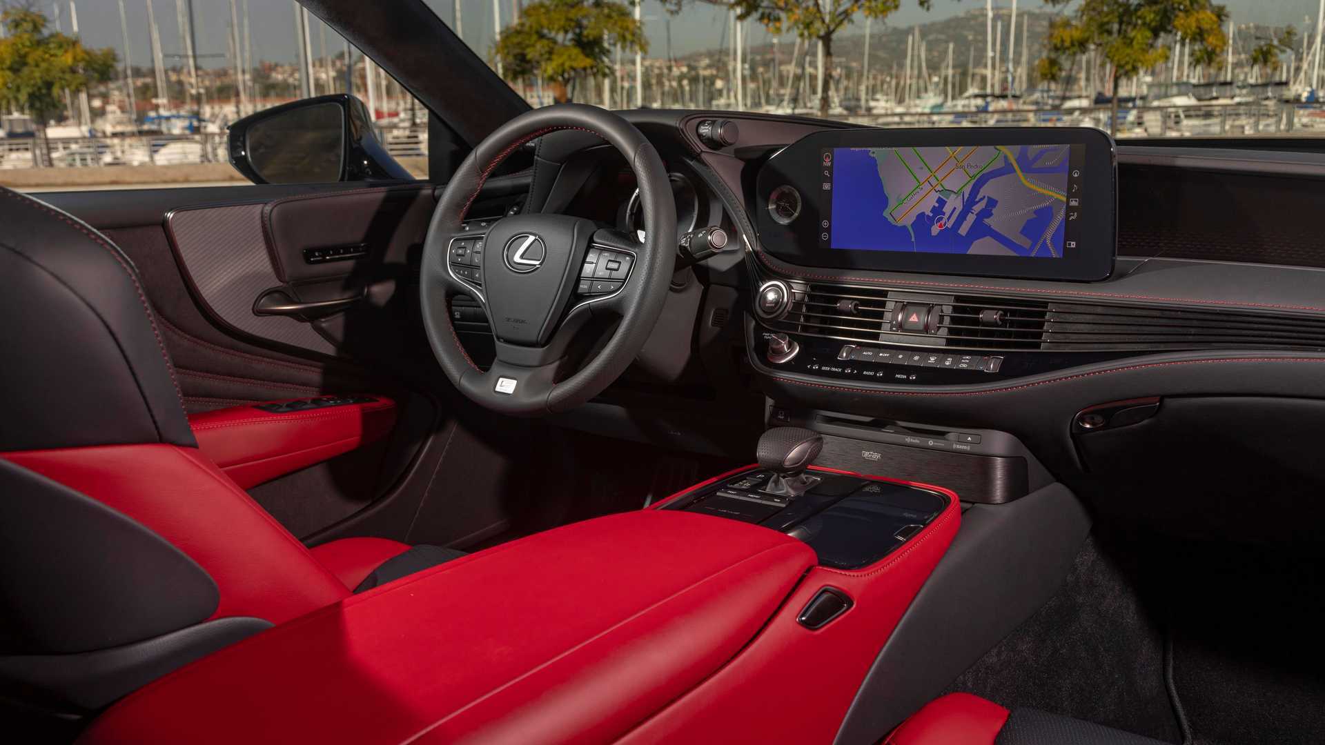 2021 لکسوس LS هیبرید