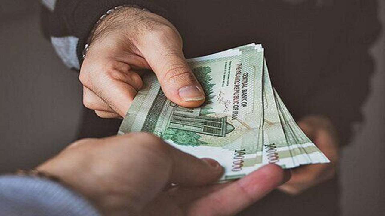 تفاوت دلال و واسطه گر چیست؟ / تعطیلی هزار و ۸۰۰ تولیدی مرغ از ابتدای سال!