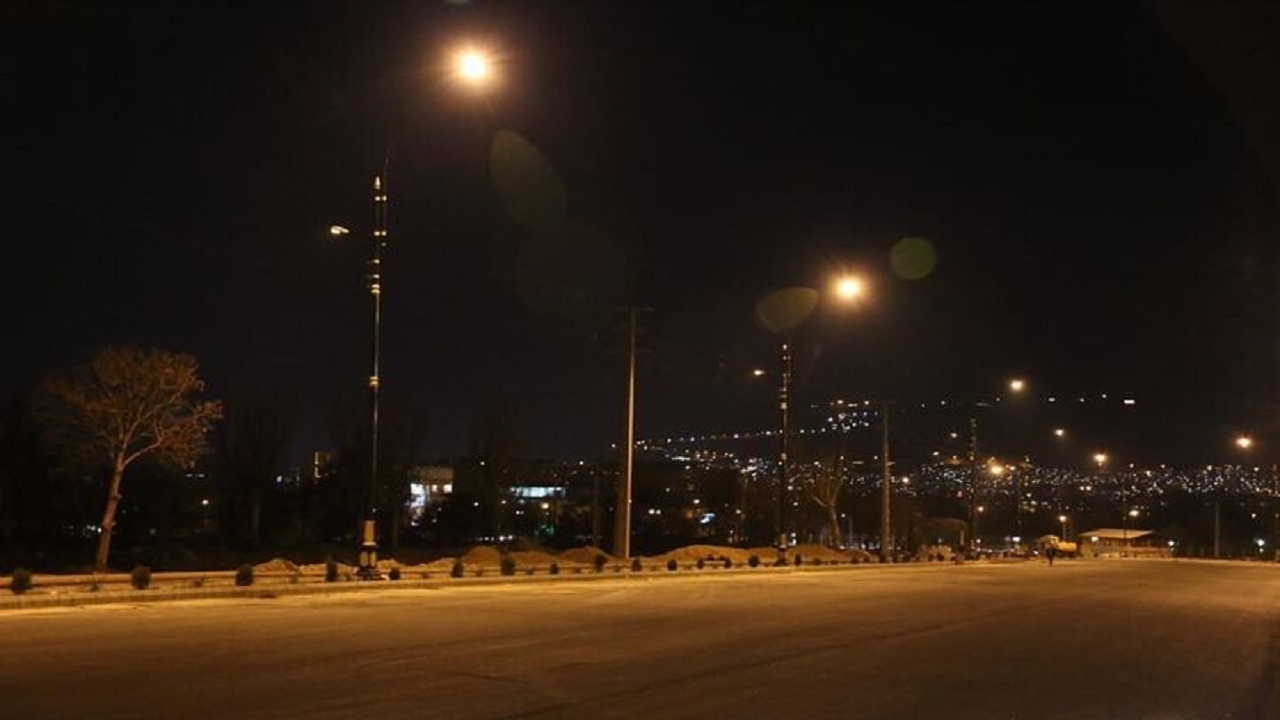 سارقانی که به سیستم روشنایی بزرگراه آزادگان رحم نکردند + فیلم
