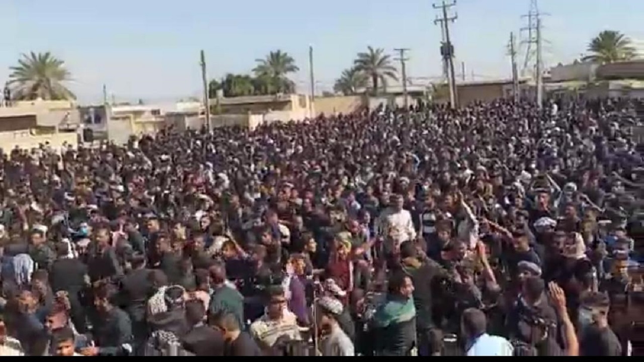 برگزاری مراسم ختم هزاران نفری در خرمشهر / معرفی بانیان مراسم به دادستانی+ فیلم