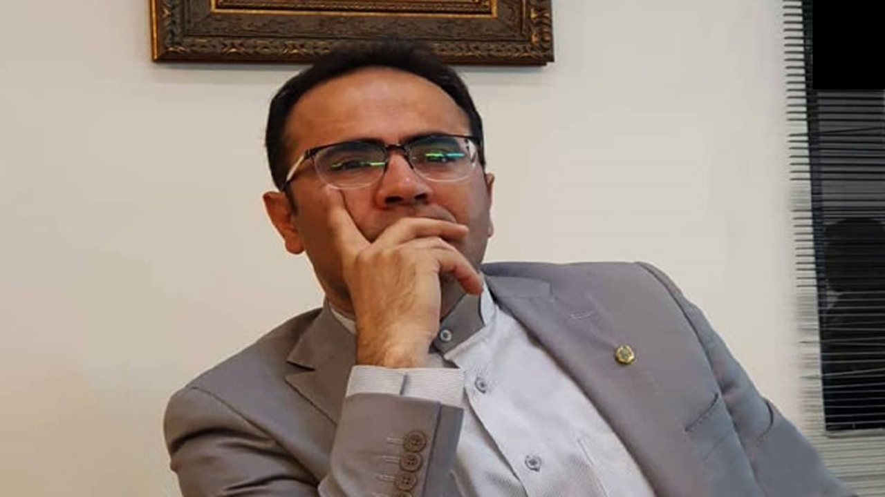 حتی اگر وکالت کسب و کار هم شود باز هم آزمون حذف نمیشود