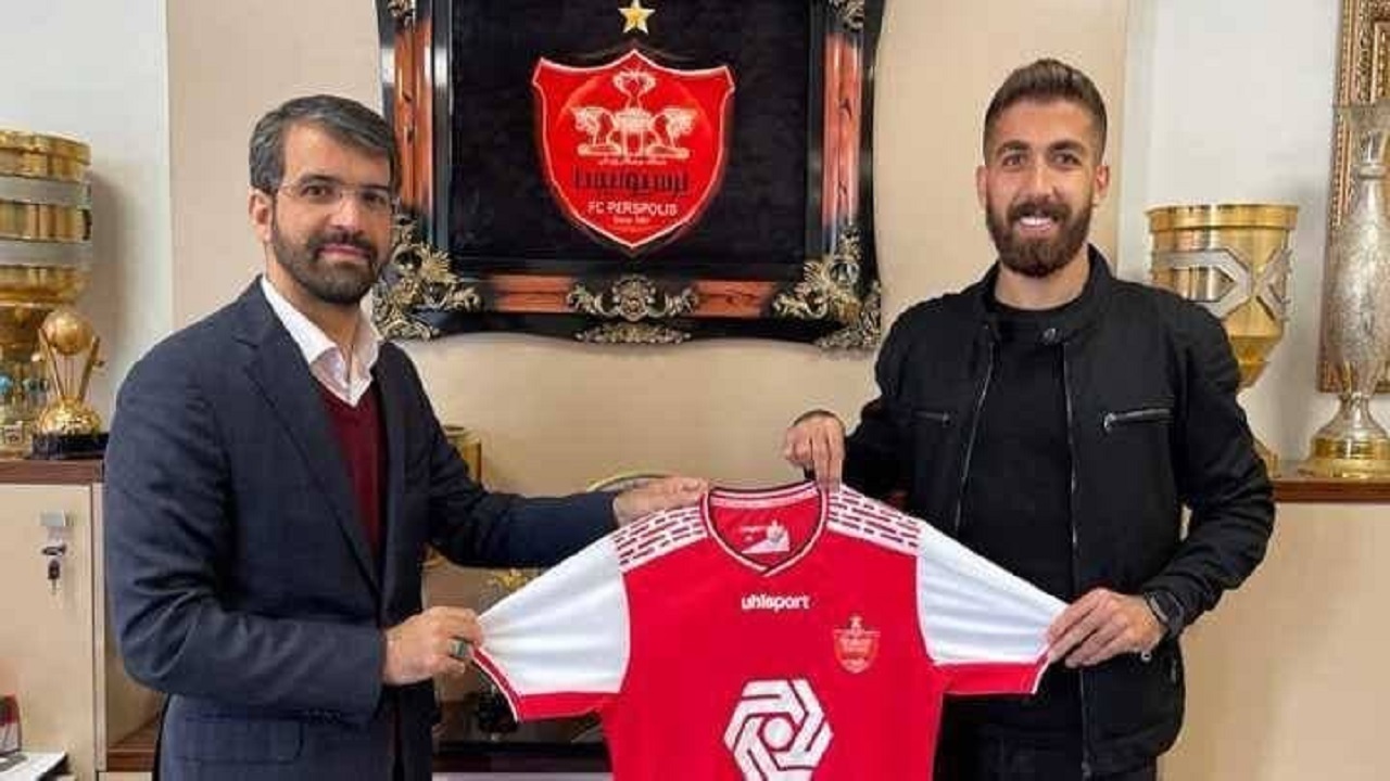 مدافع جدید پرسپولیس به دیدار سرخ‌ها با نفت مسجد سلیمان می‌رسد