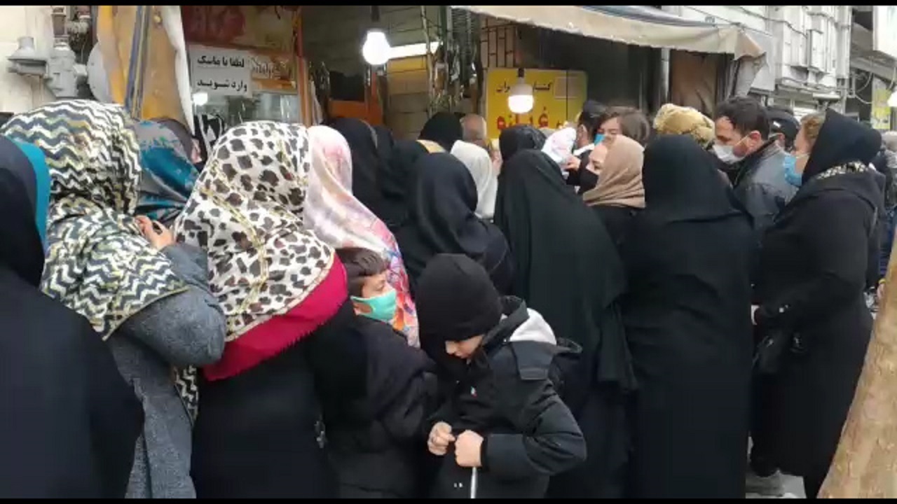 ماجرای دنباله دارِ صف های مرغ در سایه بی‌توجهی مسئولان + فیلم