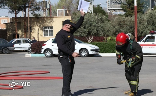آزمون آمادگی جسمانی آتشنشانان یزدی