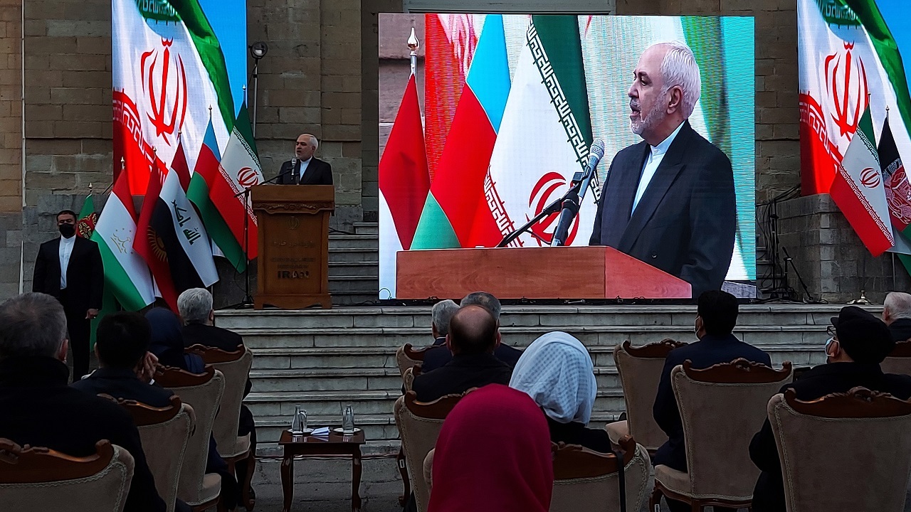 امروز به همت دانشمندان، کرونا به یاری خدا ریشه کن خواهد شد