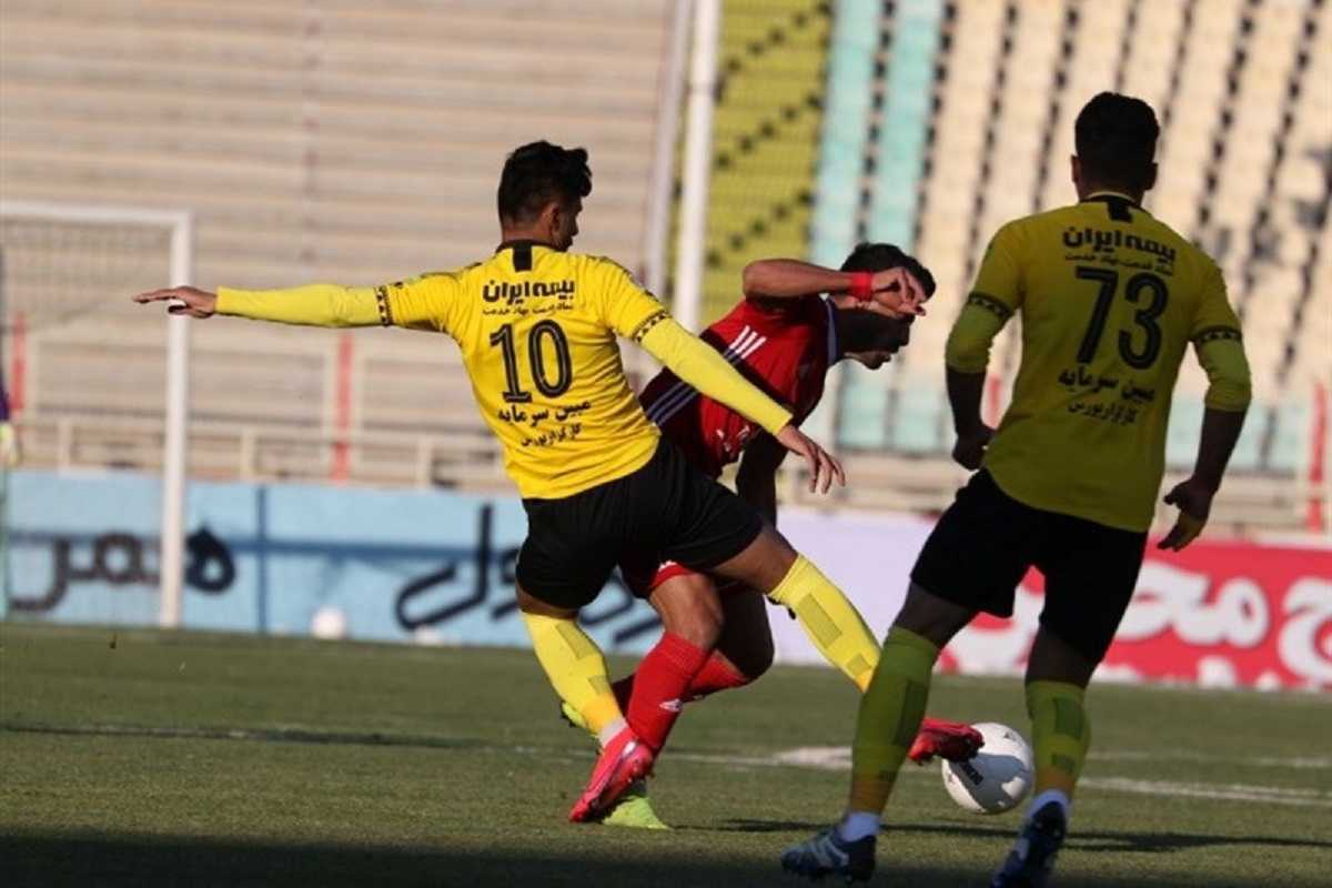 ماشین سازی تبریز- استقلال؛ شاگردان مجیدی با ماشین به دنبال سرخپوشان/ پرسپولیس- نفت مسجد سلیمان؛ شاگردان یحیی به نفت رسیدند