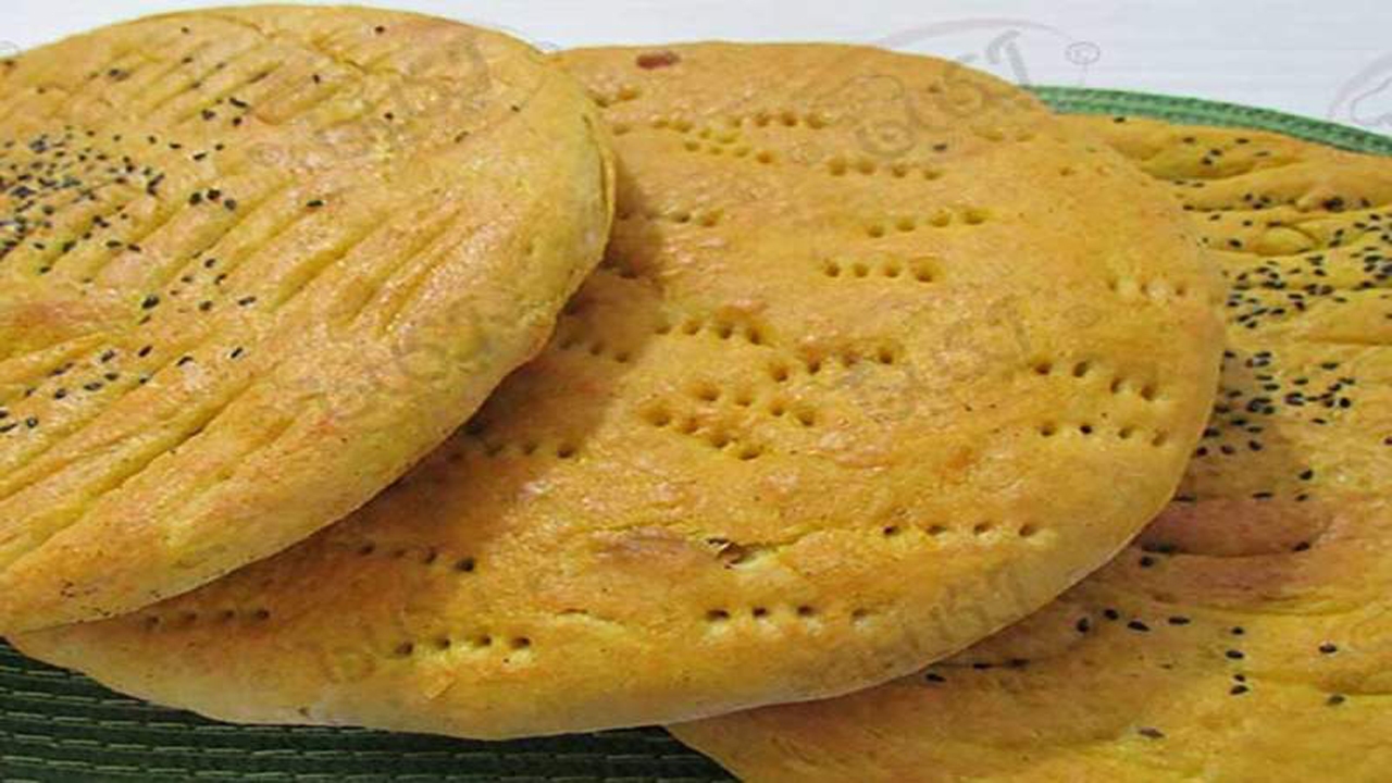 نان محلی میراث جاودان زنان خراسان شمالی+فیلم