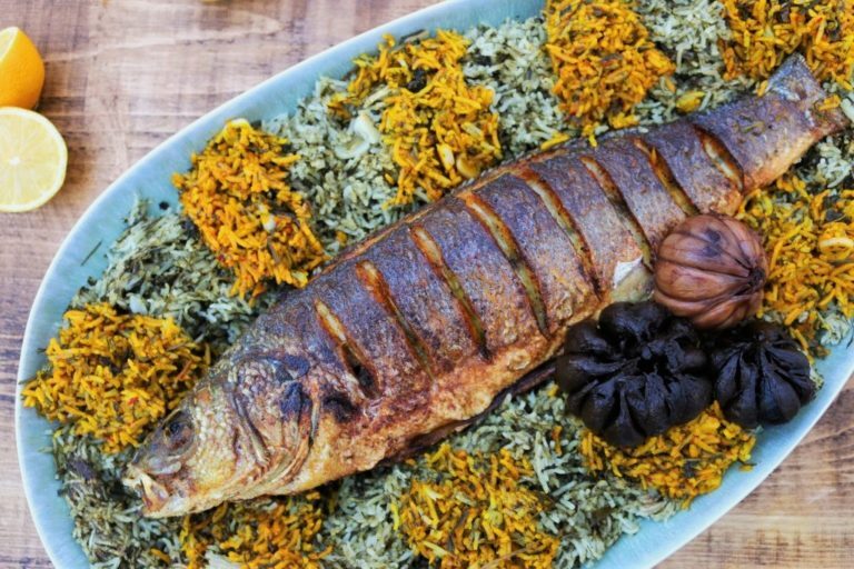طرز تهیه انواع سبزی پلو با ماهی + فوت و فن مزه&zwnj;دار کردن انواع ماهی حلوا و قزل