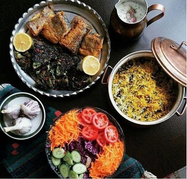 طرز تهیه انواع سبزی پلو با ماهی + فوت و فن مزه&zwnj;دار کردن انواع ماهی حلوا و قزل