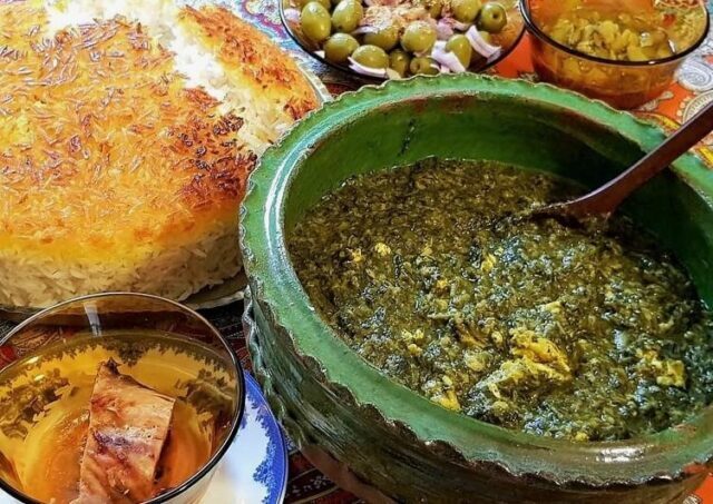لیست انواع غذا&zwnj;های شب چهارشنبه سوری در شهر&zwnj;های مختلف ایران + تصاویر