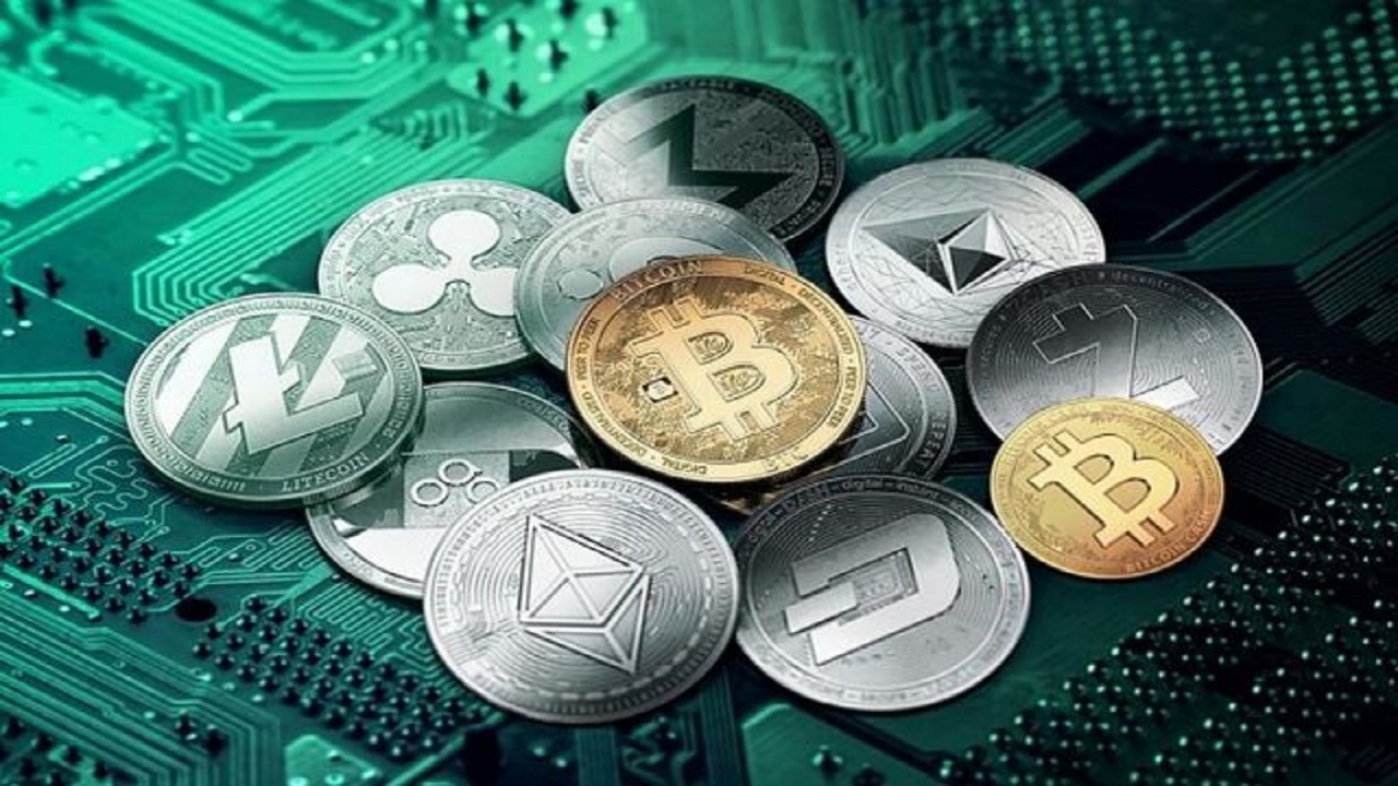 عقب نشینی بیت کوین بعد از رکوردزنی/ ارزش ارزهای دیجیتال سقوط کرد