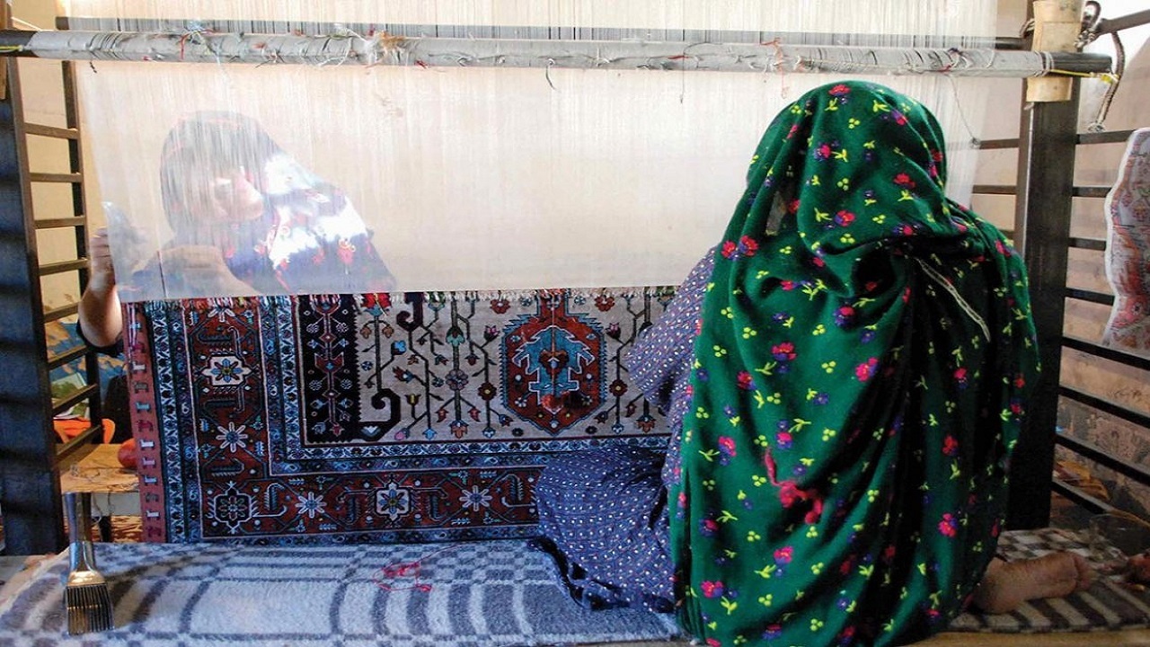 درآمد ۱۶ میلیارد تومانی مددجویان زنجانی از طرح فرشبافی