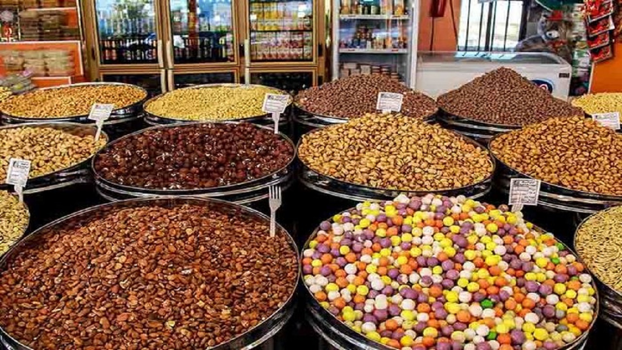 نکات بهداشتی هنگام  خرید آجیل و شیرینی را در روزهای کرونایی رعایت کنید