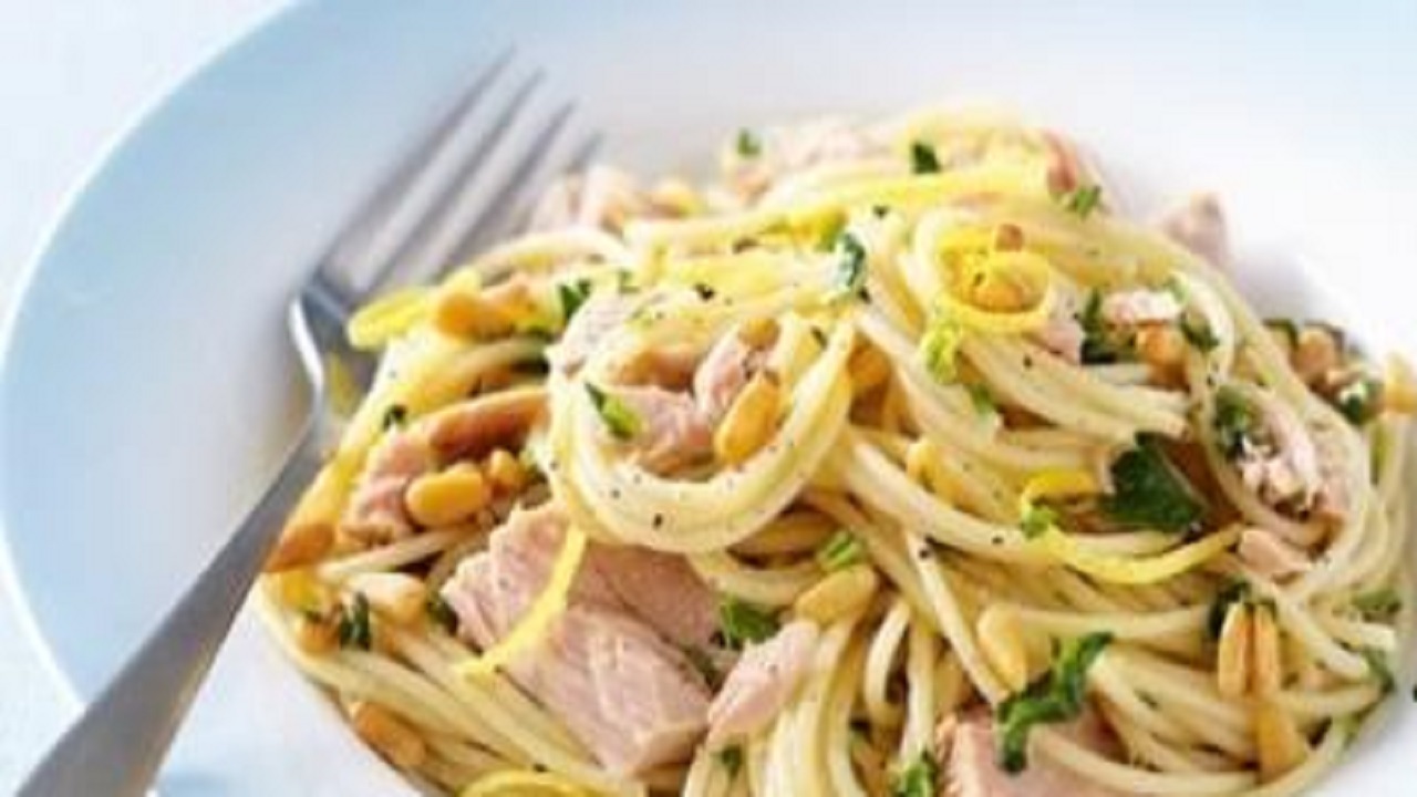 آموزش آشپزی؛ از فیله استریپس رستورانی سه سوته و آلو تیکی چات تا فوت و فن&zwnj;های شیرینی میکادو خانگی بدون فر + تصاویر