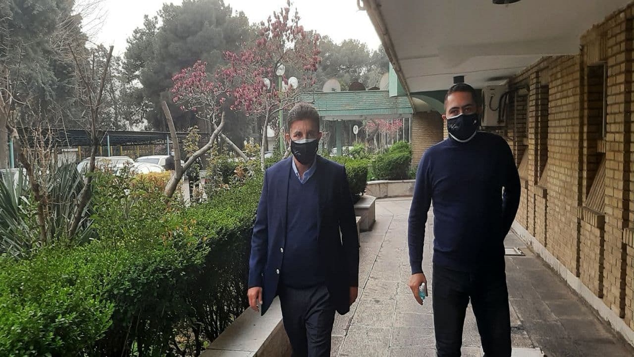 حضور قلعه نویی در فینال لیگ برتر والیبال ایران