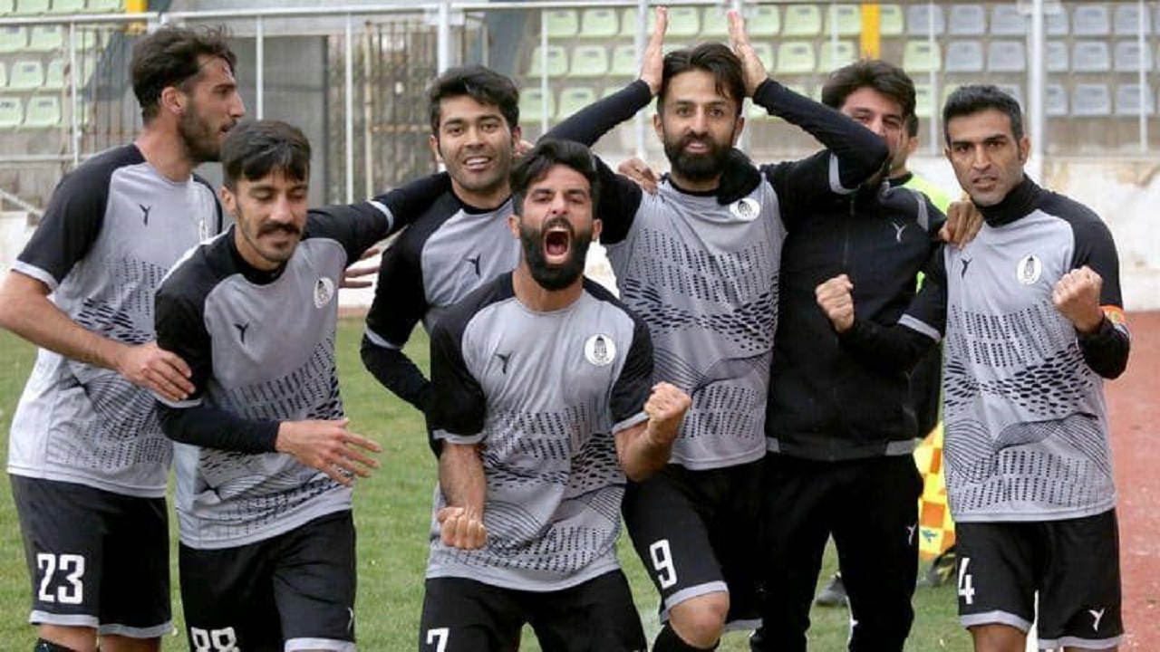 شهرداریچی ها بابت قهرمانی در نیم فصل پاداش میگیرند