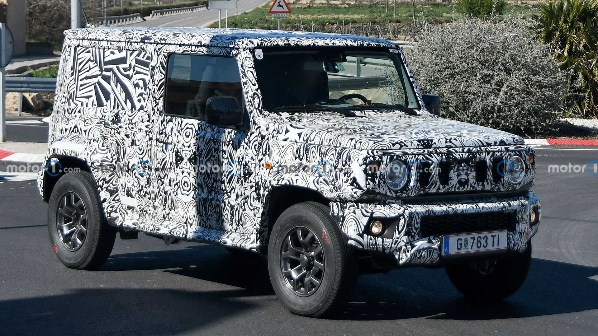 تصویر خودروی Suzuki Jimny جاسوسان این بار خودروی Suzuki Jimny را شکار کردند