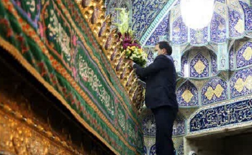 گلآرایی حرم حضرت معصومه (س)به مناسبت میلاد امام حسین (ع) +تصاویر گلآرایی حرم حضرت معصومه (س)به مناسبت میلاد امام حسین (ع) +تصاویر