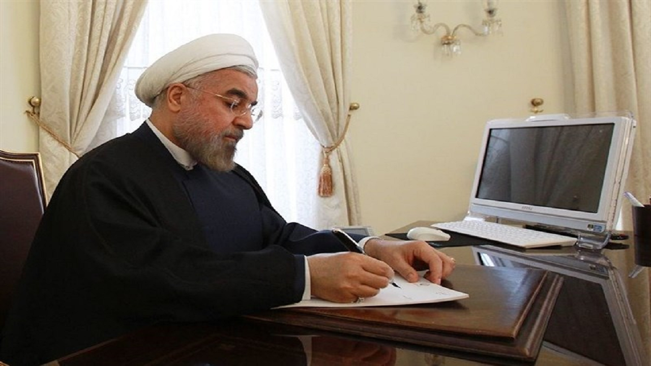 قدردانی رئیس‌جمهور از اجرای طرح انتقال آب از خلیج فارس