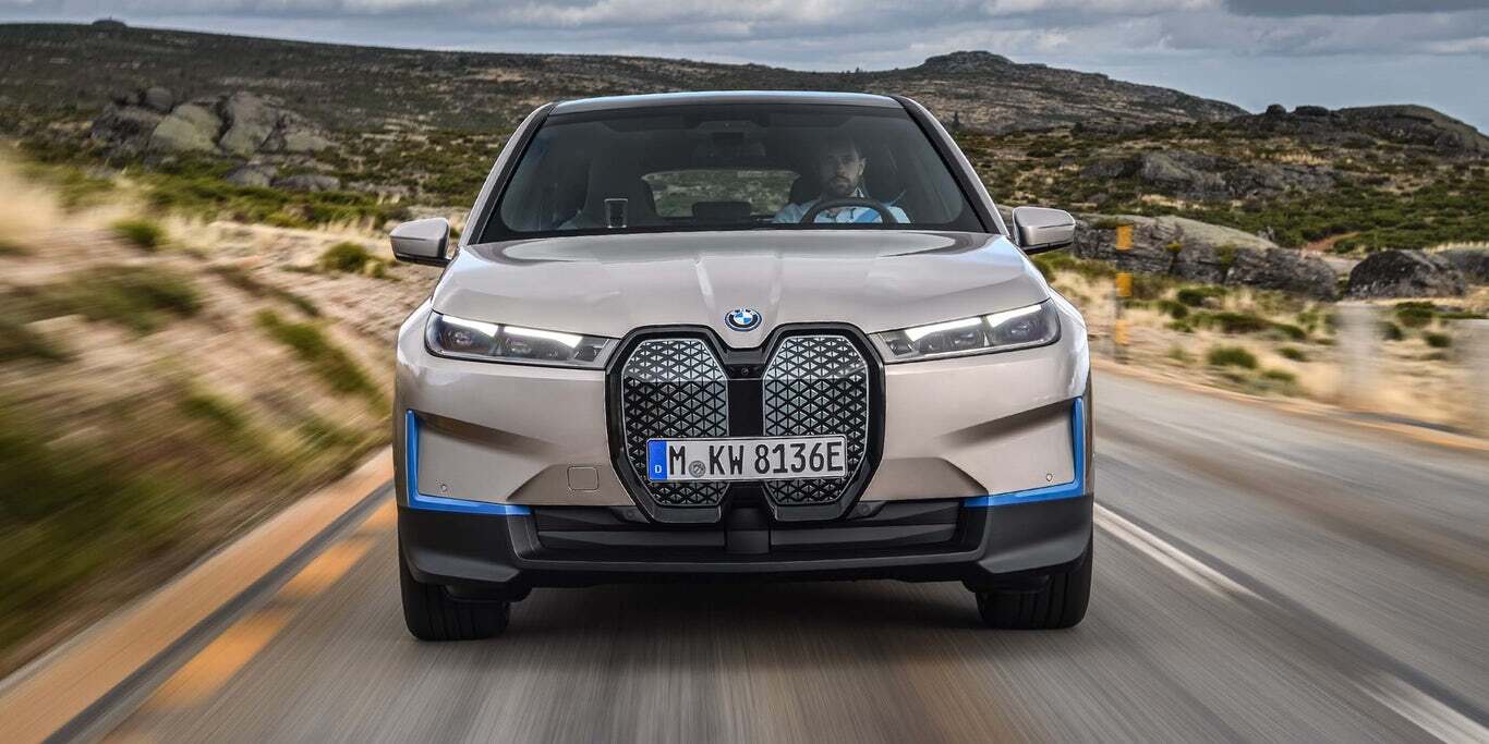 خودروی BMW iX 