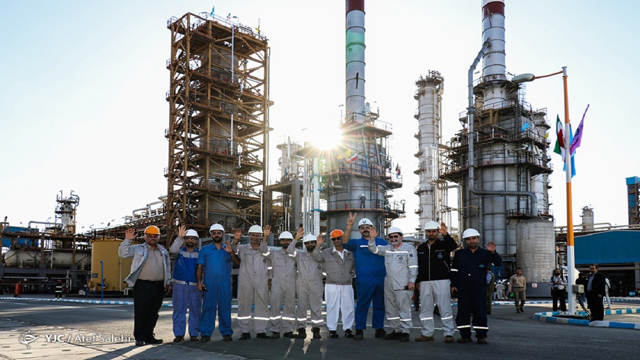کمبود نیروی انسانی وزارت نفت چگونه جبران شد؟