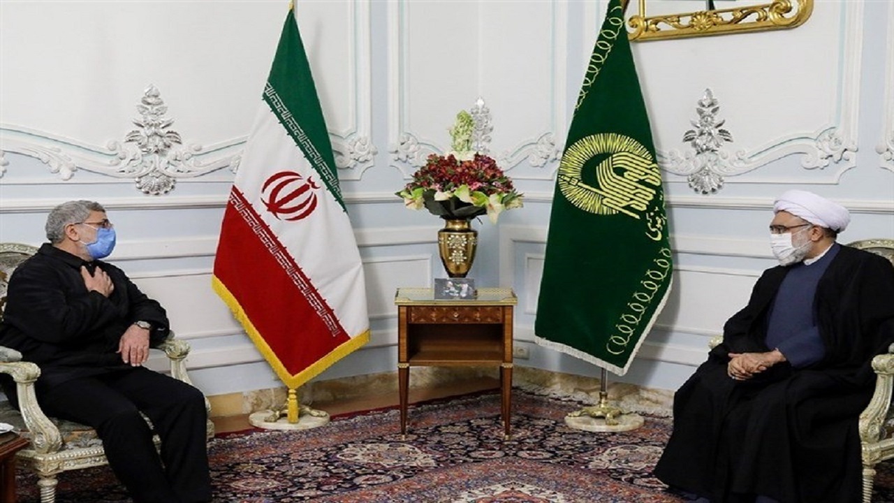پرچم مبارزه با صهیونیسم زمین‌افتادنی نیست