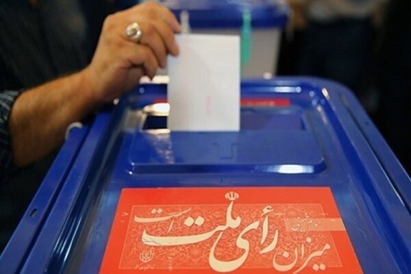 رئیس جمهور بعدی تا خِرخِره درگیر قرض و بدهی خواهد بود/ در بررسی رزومه افراد، کارآمدی مهم است نه تحصیلات
