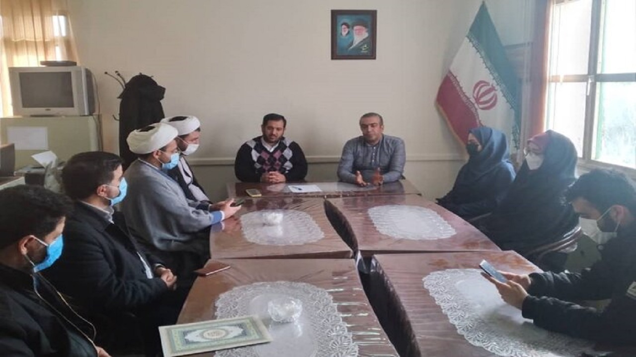 کار برای شهدا نیاز به تهیه کننده و کارگردان ندارد