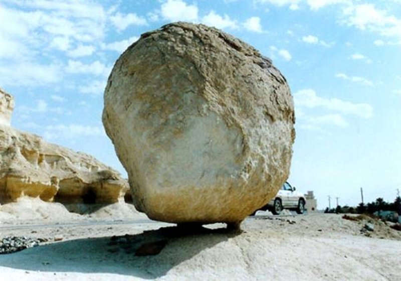 افشای راز صخره&zwnj;های معلق در ۱۰ مقصد گردشگری جهان + تصاویر