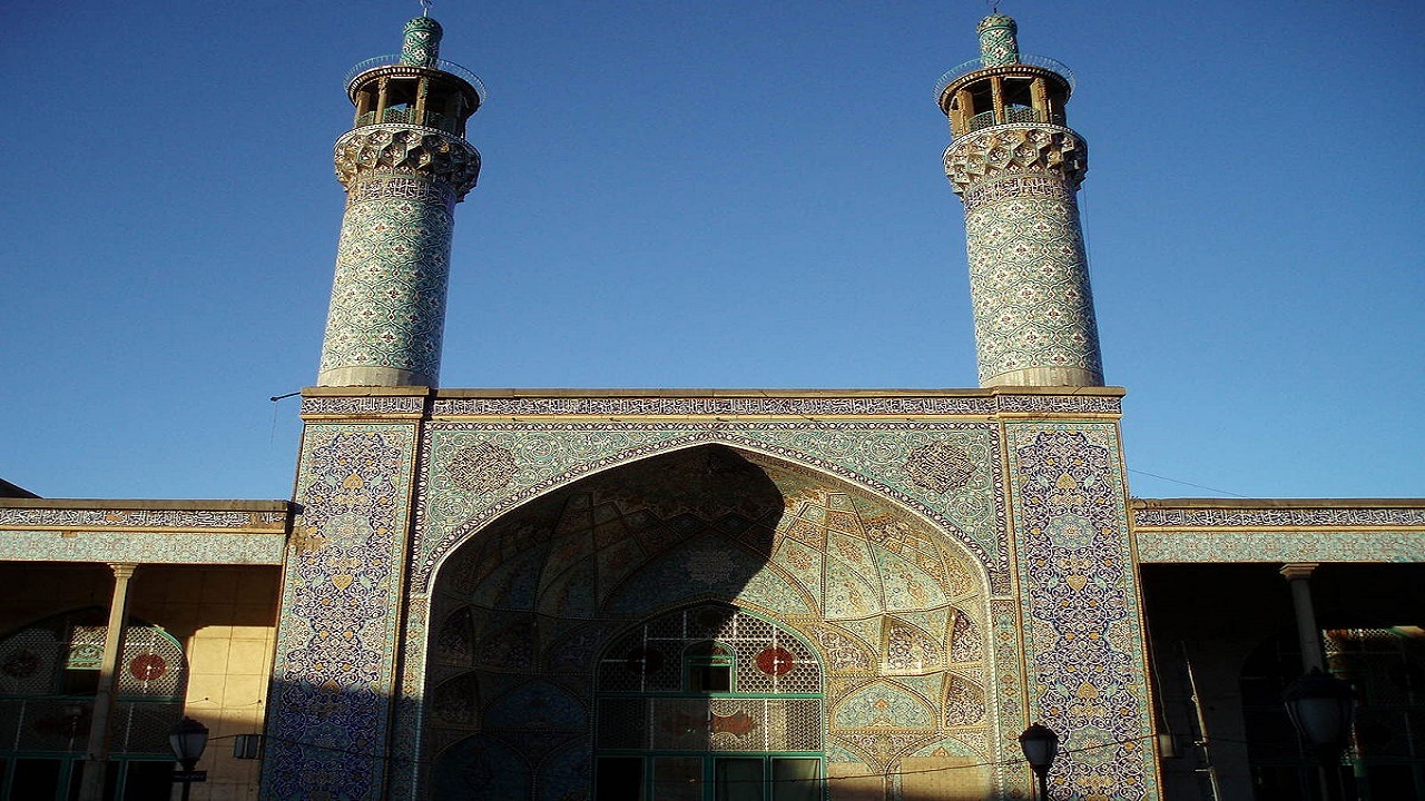 پخش دعای تحویل سال از مناره‌های مساجد شهرستان ملایر